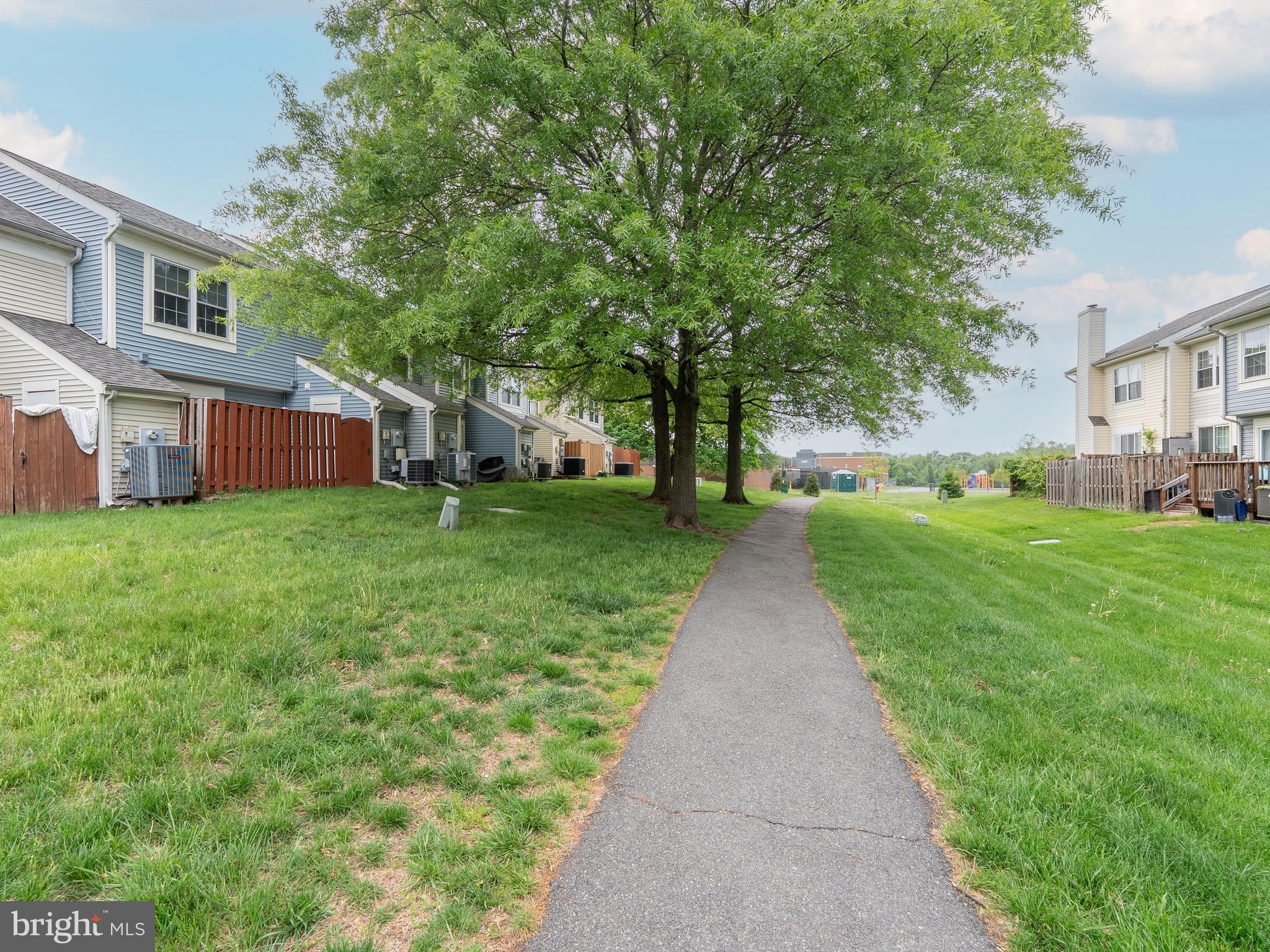 ROLLING RIDGE - Residential