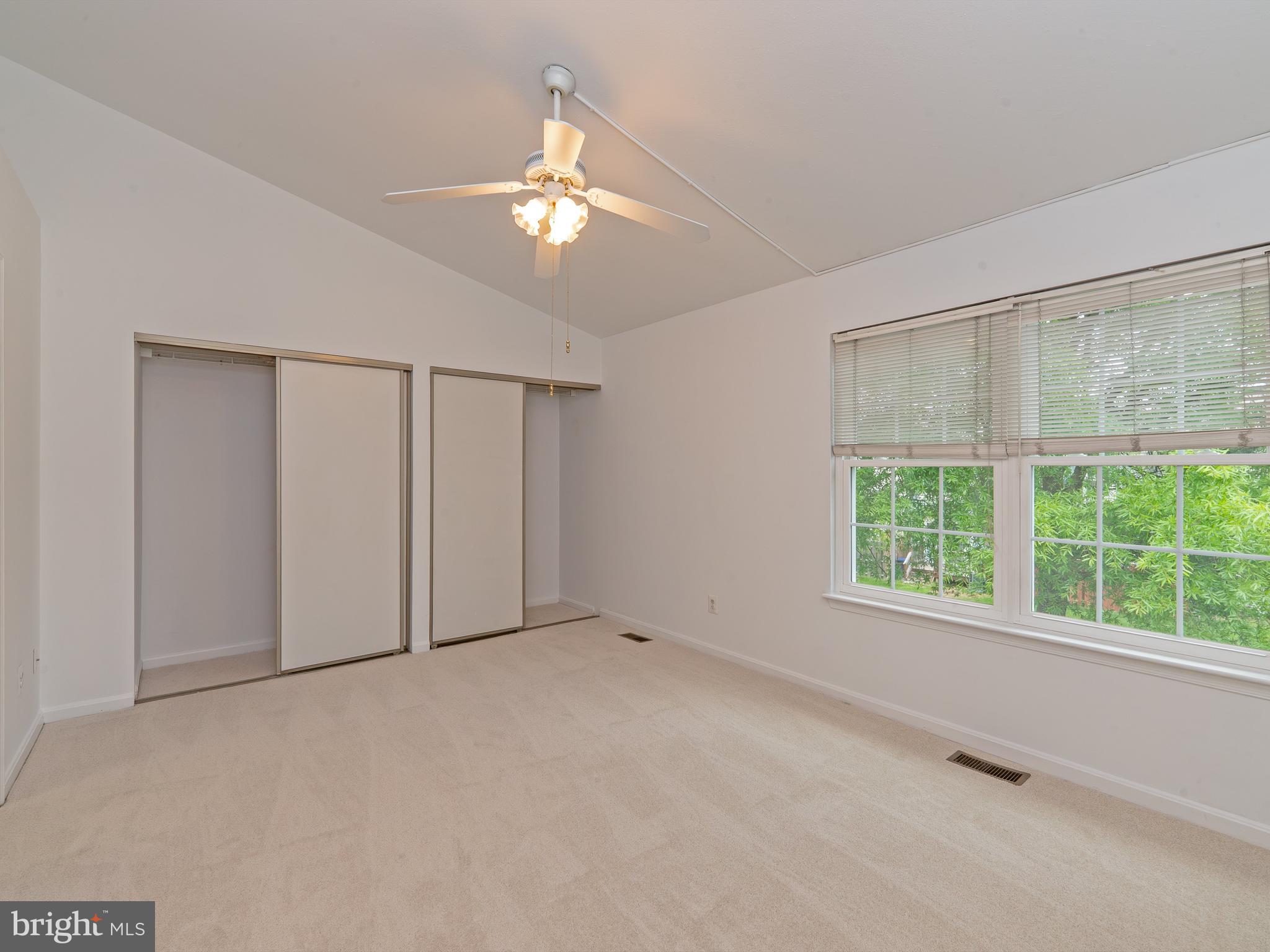 ROLLING RIDGE - Residential