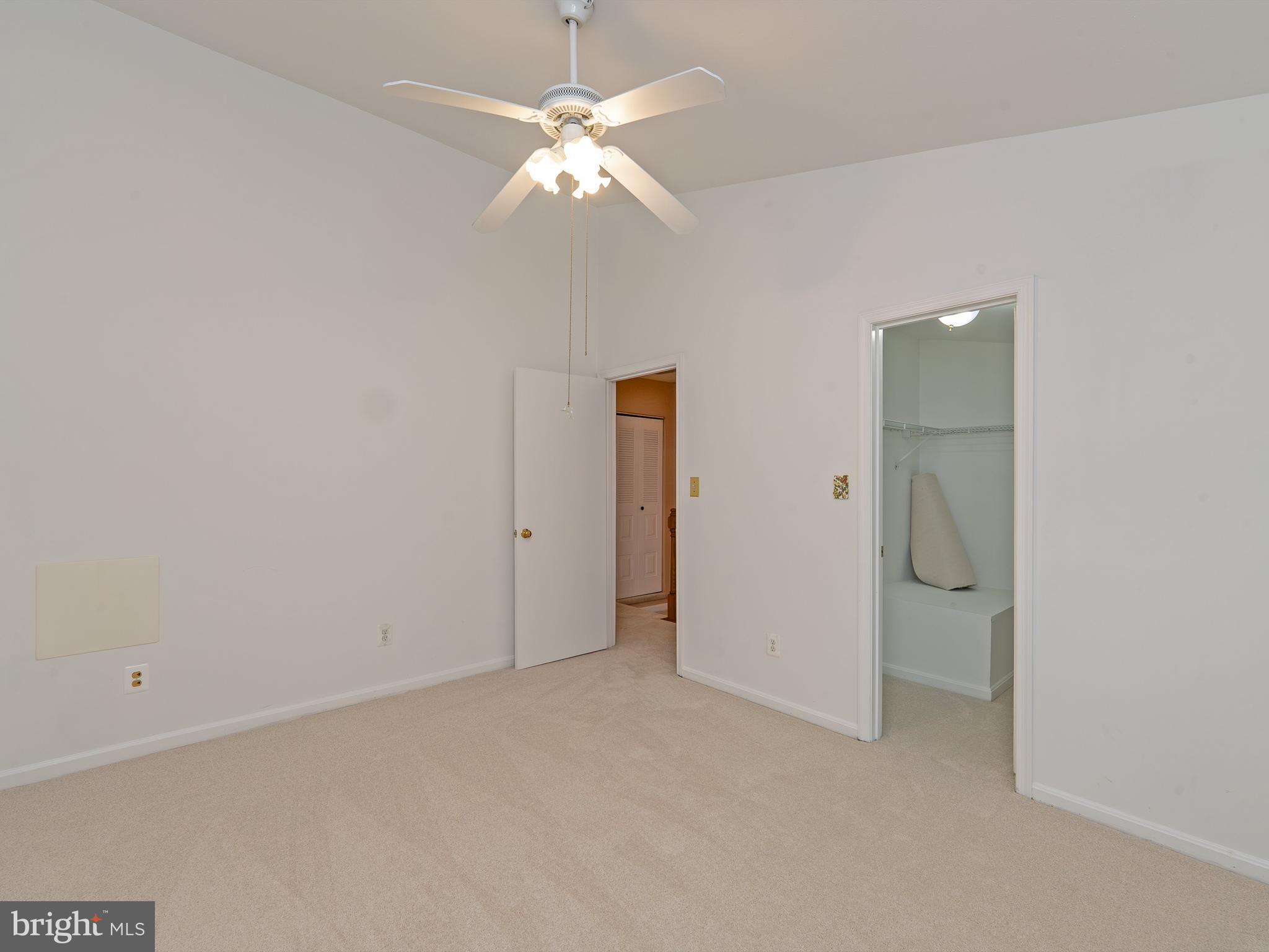 ROLLING RIDGE - Residential