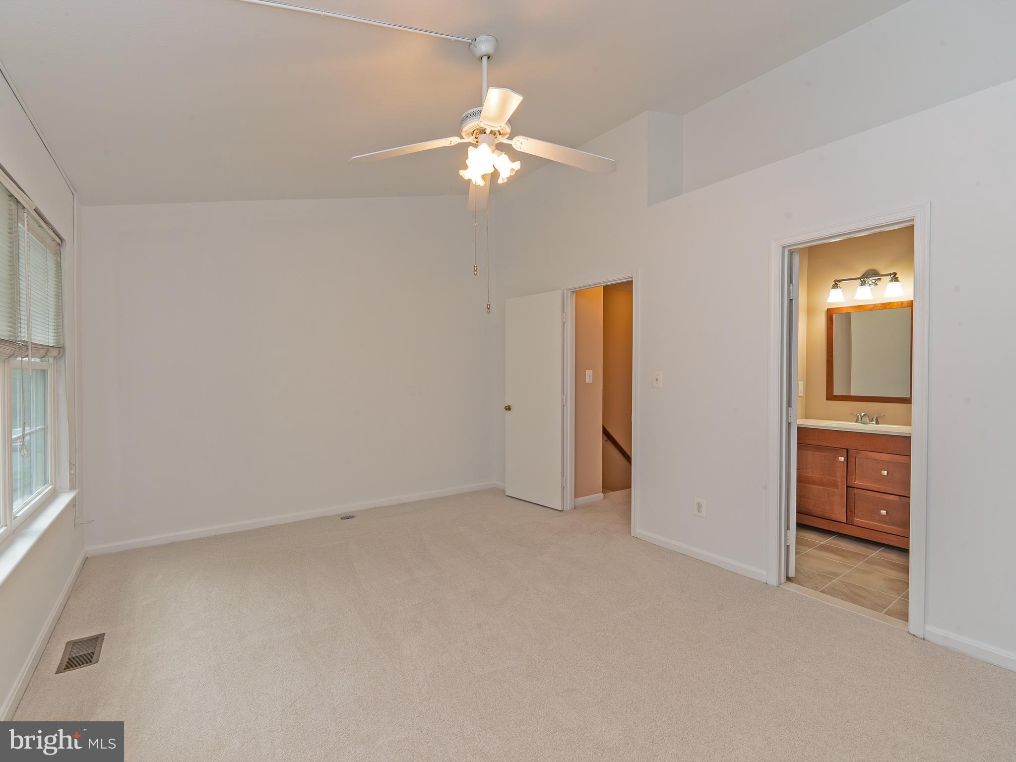 ROLLING RIDGE - Residential