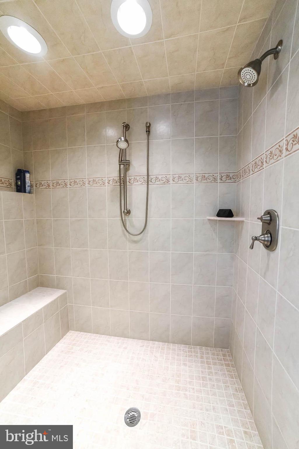 ESTATES AT JOY CHAPEL - Residential