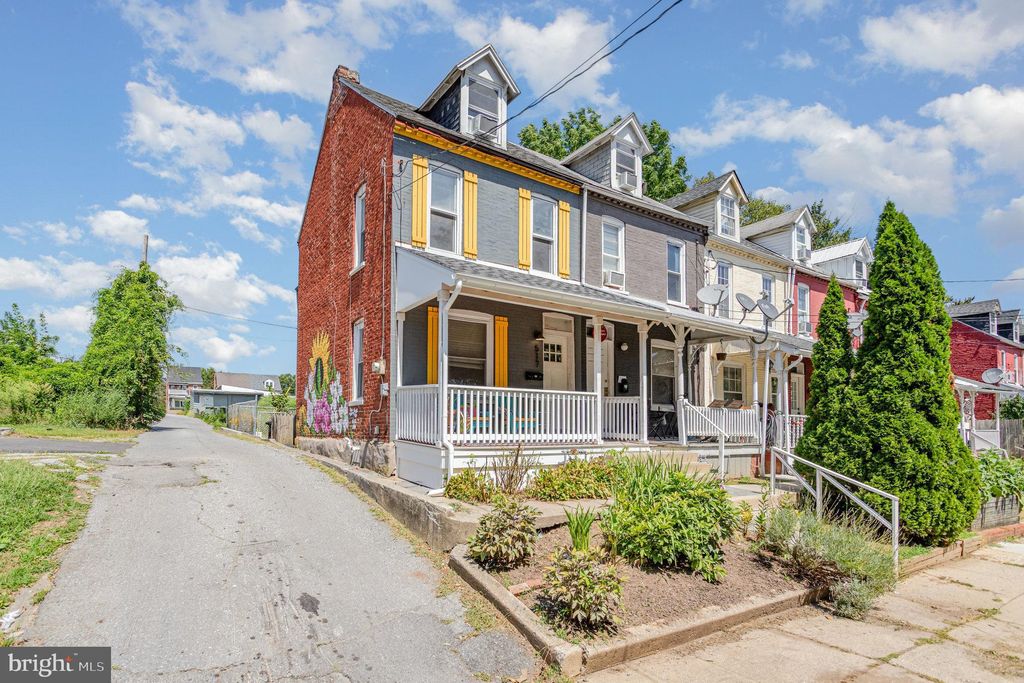 Photo of 517 Juniata Street, LANCASTER, PA 17602 (MLS # PALA2075308)