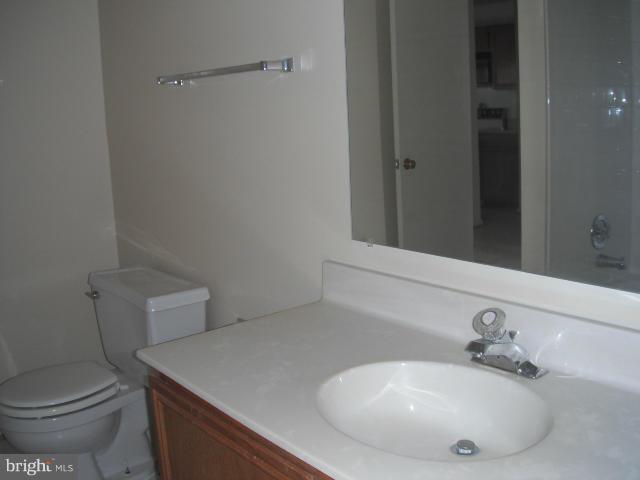 SUNNINGDALE MEADOWS - Residential Lease