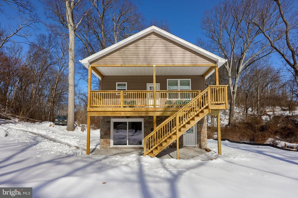 Photo of 8140 Hokes Road, GLEN ROCK, PA 17327 (MLS # PAYK2096814)
