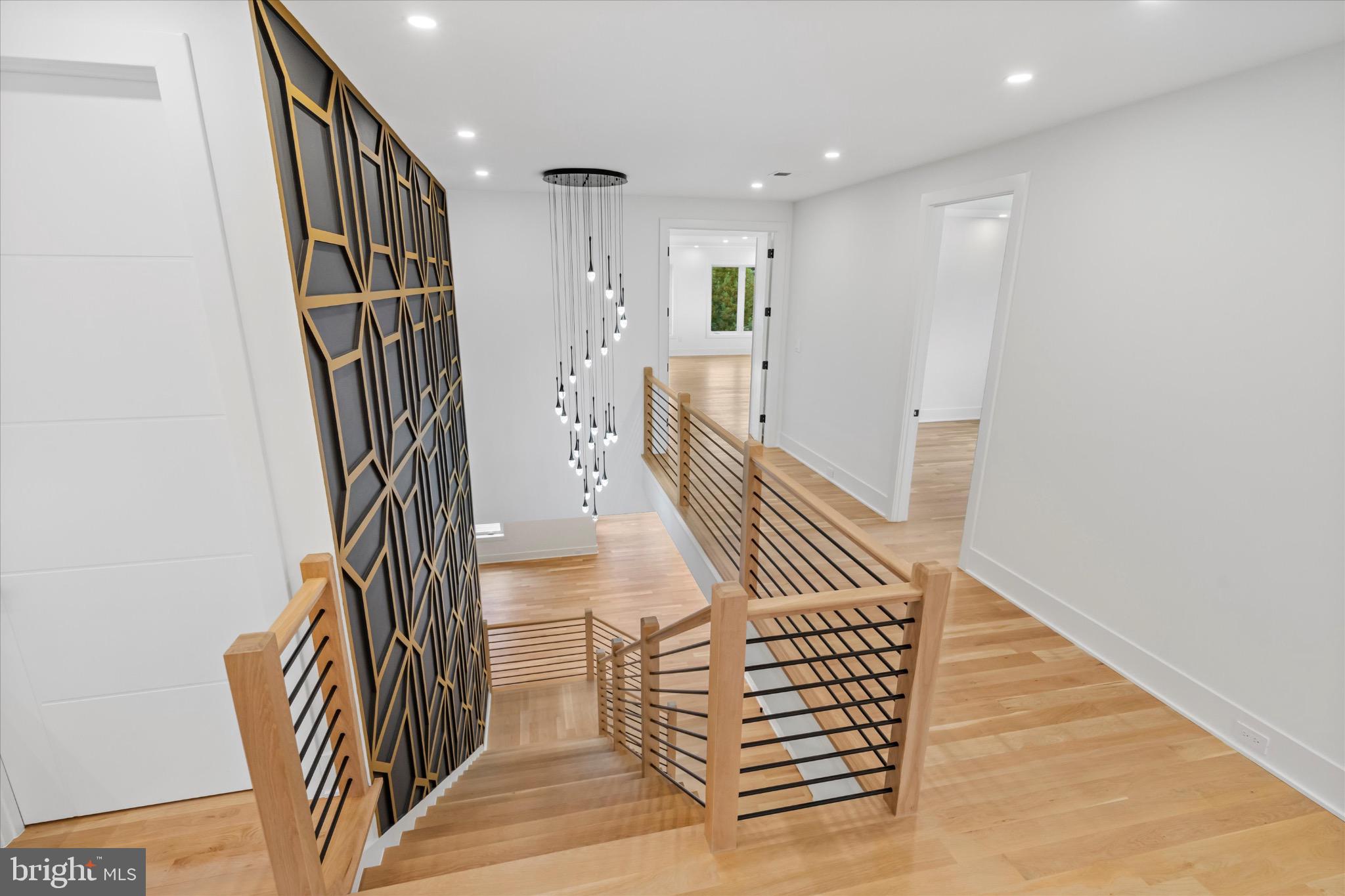 PIMMIT HILLS - Residential