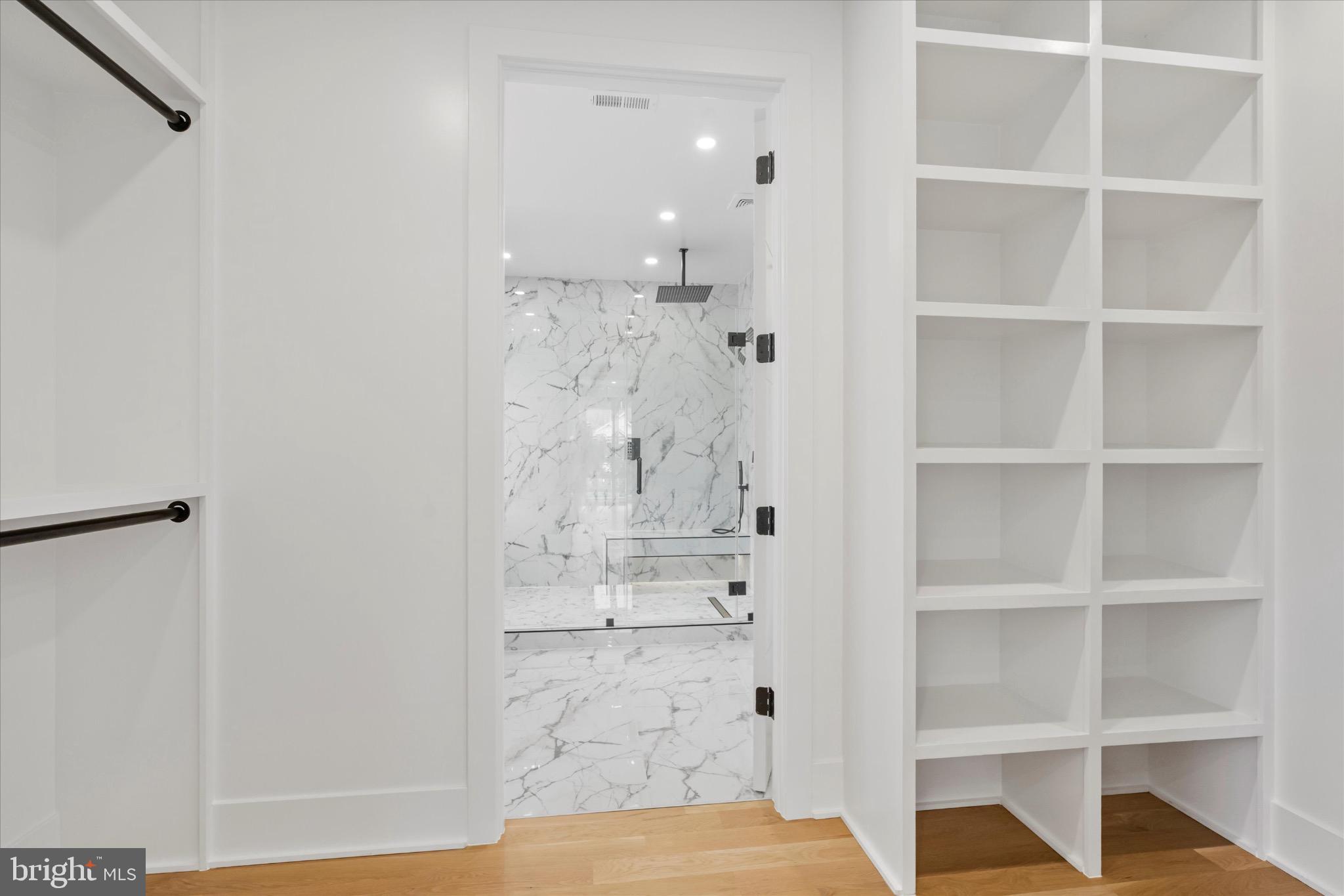 PIMMIT HILLS - Residential