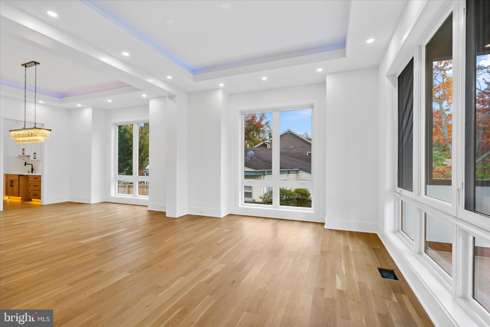 PIMMIT HILLS - Residential