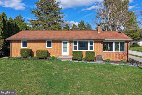 2347 MARDALE DRIVE YORK PA 17403