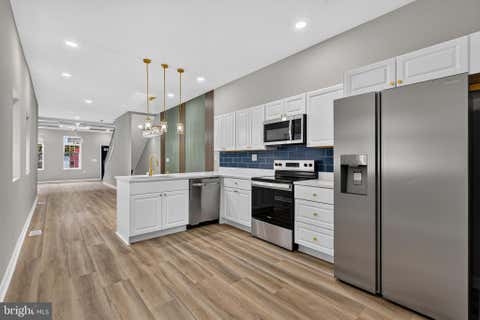 Townhouse For Sale - 1006 E Preston Street<br/> BALTIMORE, MD 21202