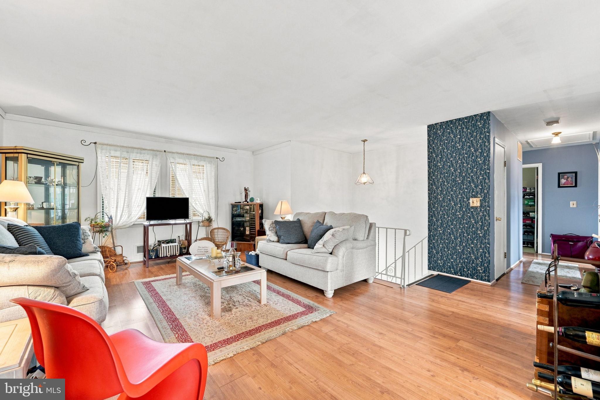 11 NETTLETREE DRIVE