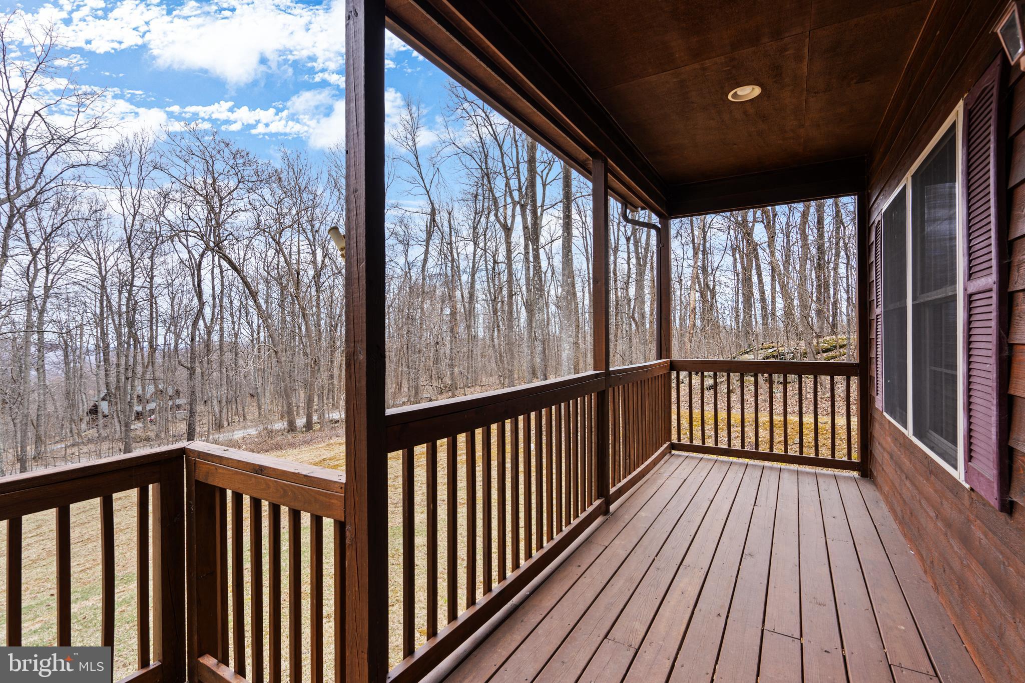 MOSBY MOUNTAIN ESTATES - Residential