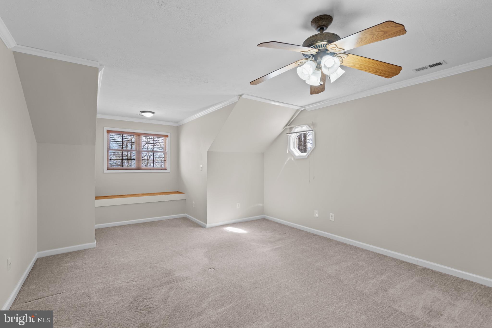 MOSBY MOUNTAIN ESTATES - Residential