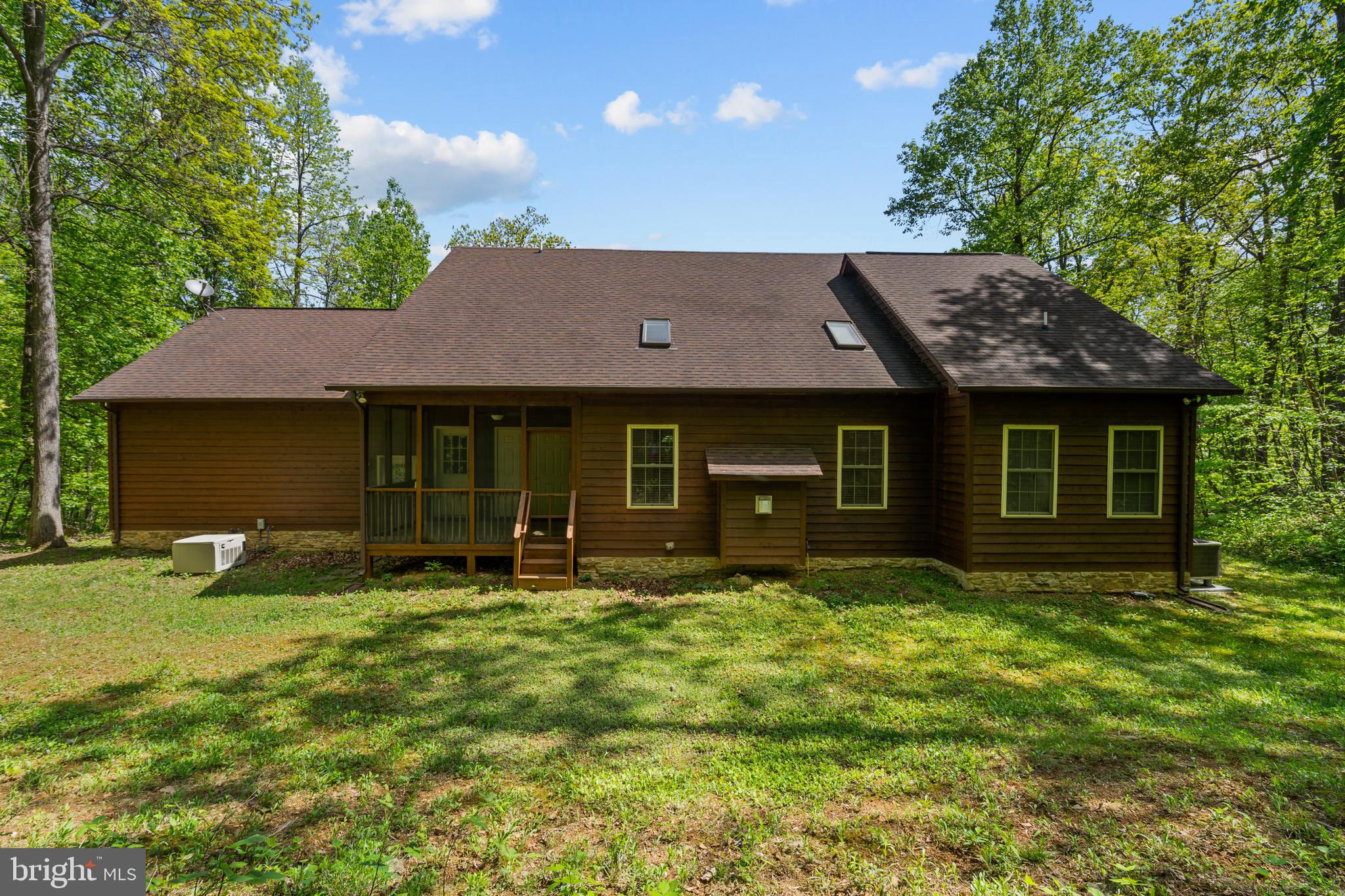 MOSBY MOUNTAIN ESTATES - Residential
