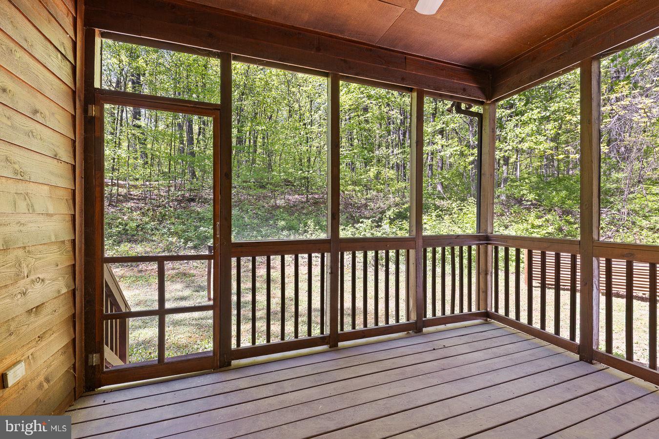 MOSBY MOUNTAIN ESTATES - Residential