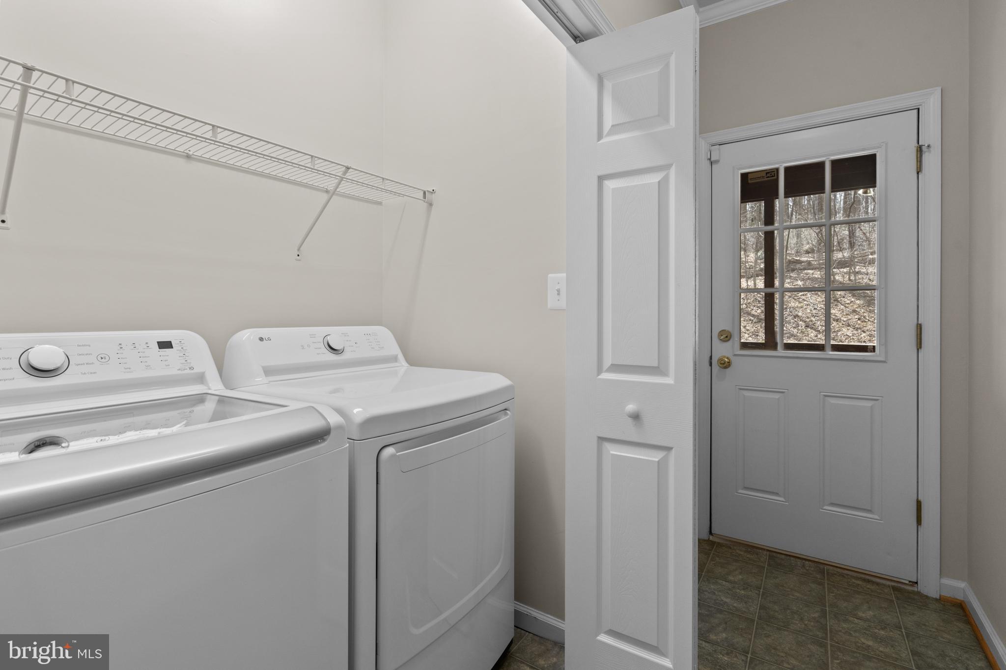 MOSBY MOUNTAIN ESTATES - Residential