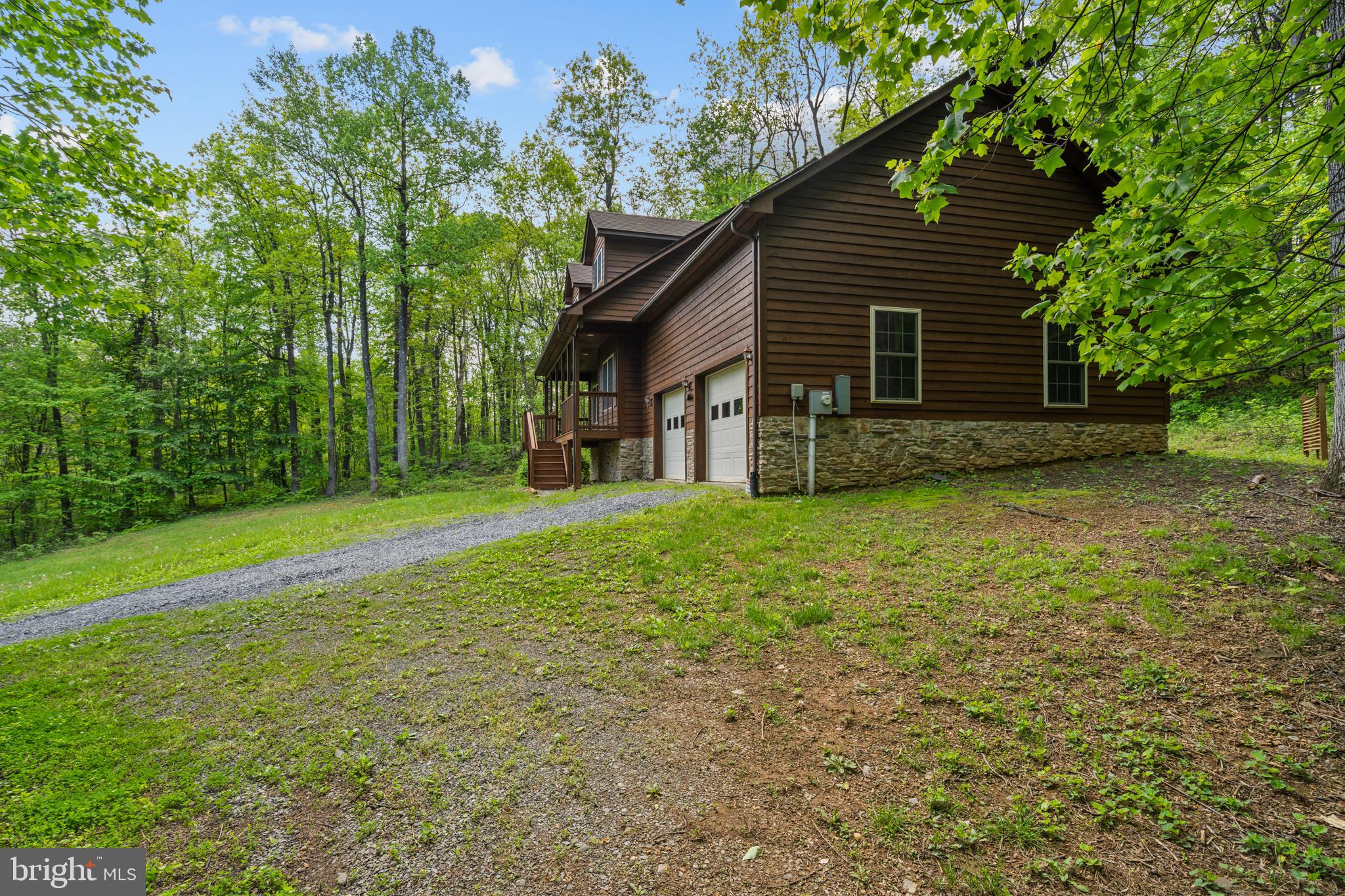 MOSBY MOUNTAIN ESTATES - Residential