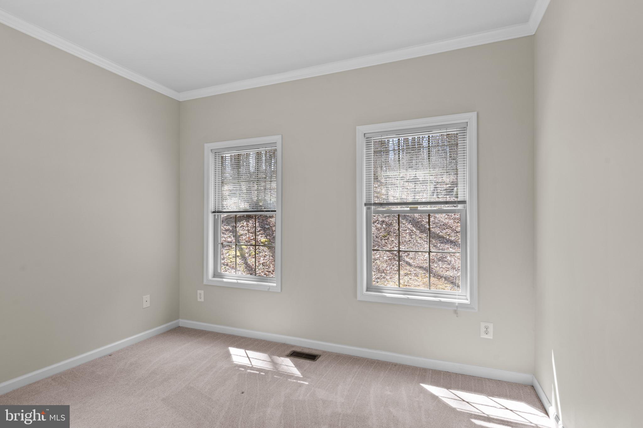 MOSBY MOUNTAIN ESTATES - Residential
