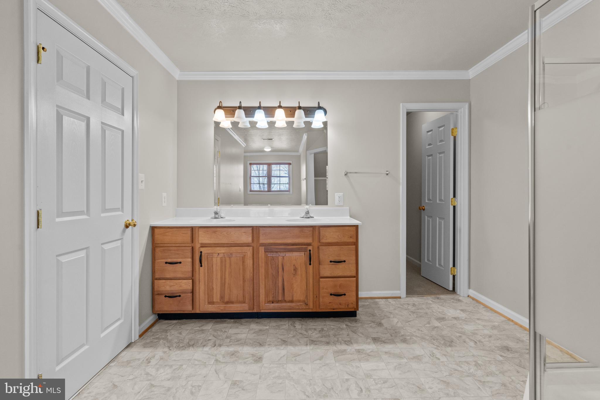 MOSBY MOUNTAIN ESTATES - Residential