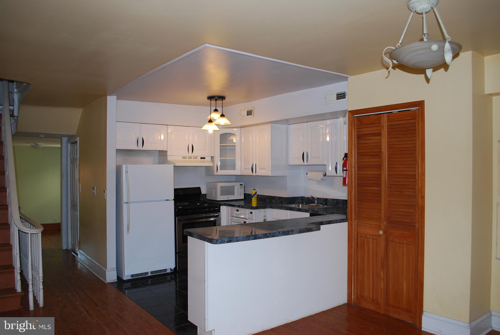 GRADUATE HOSPITAL - Residential Lease