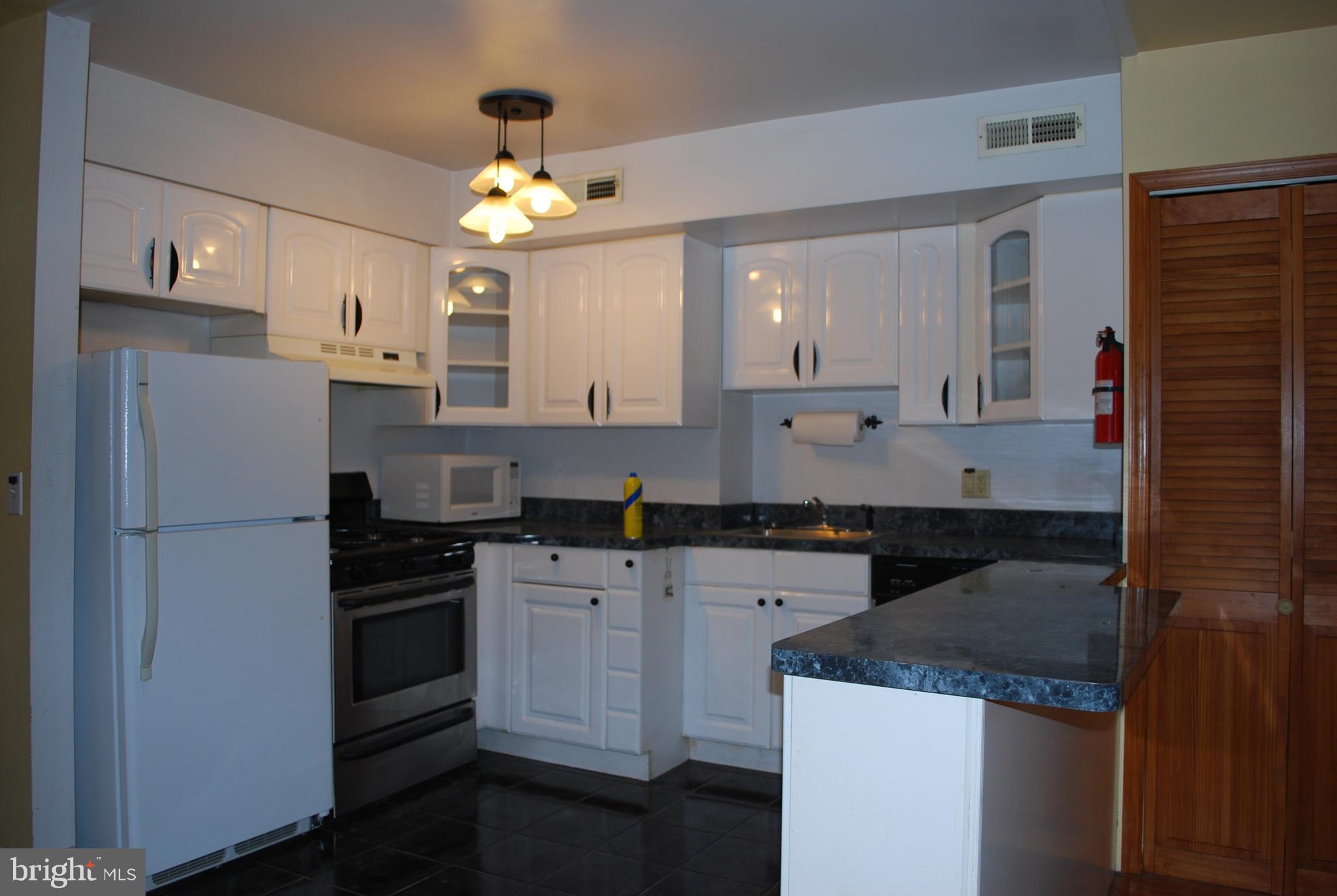 GRADUATE HOSPITAL - Residential Lease