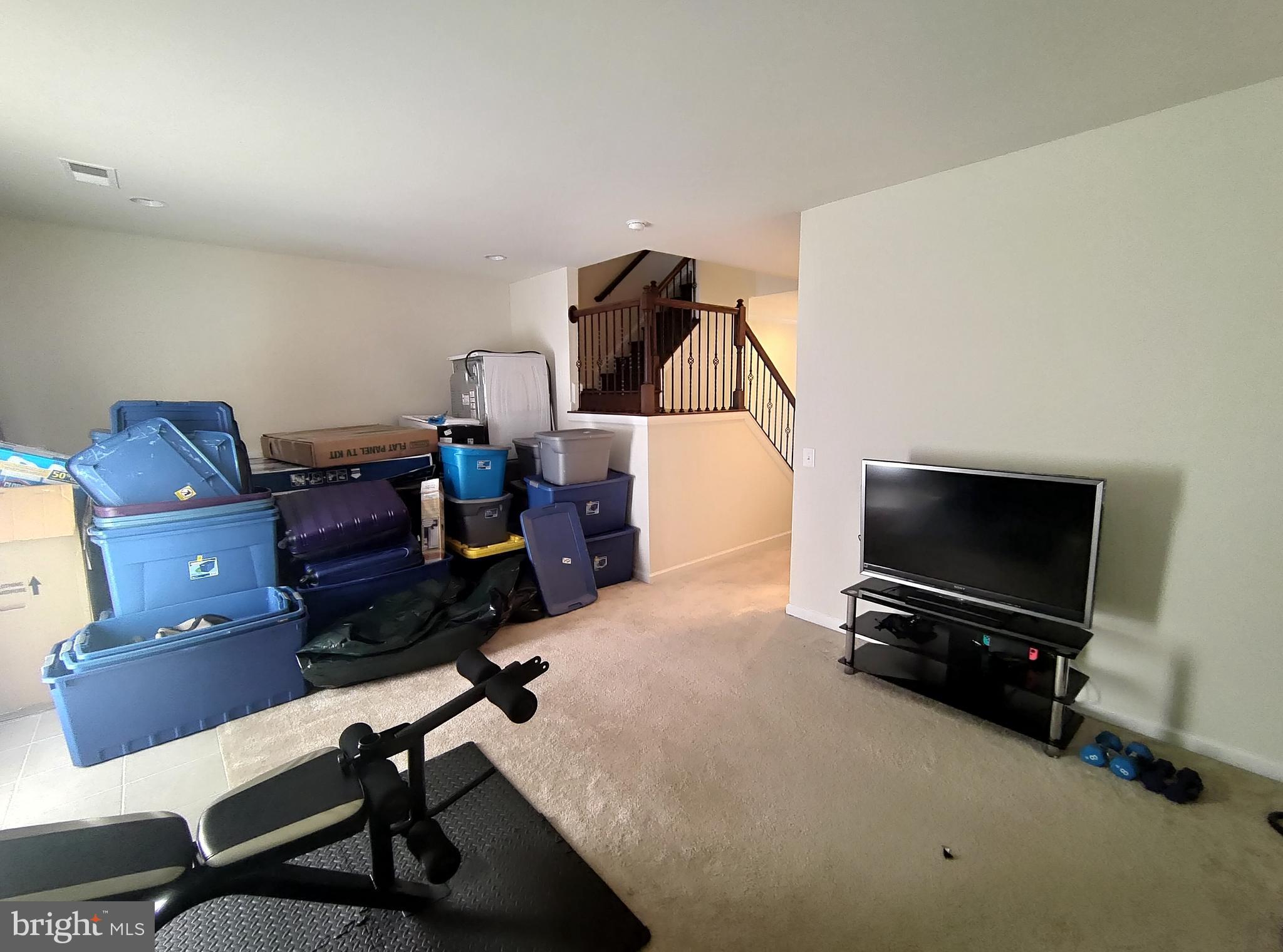 GATEWAY COMMONS - Residential Lease