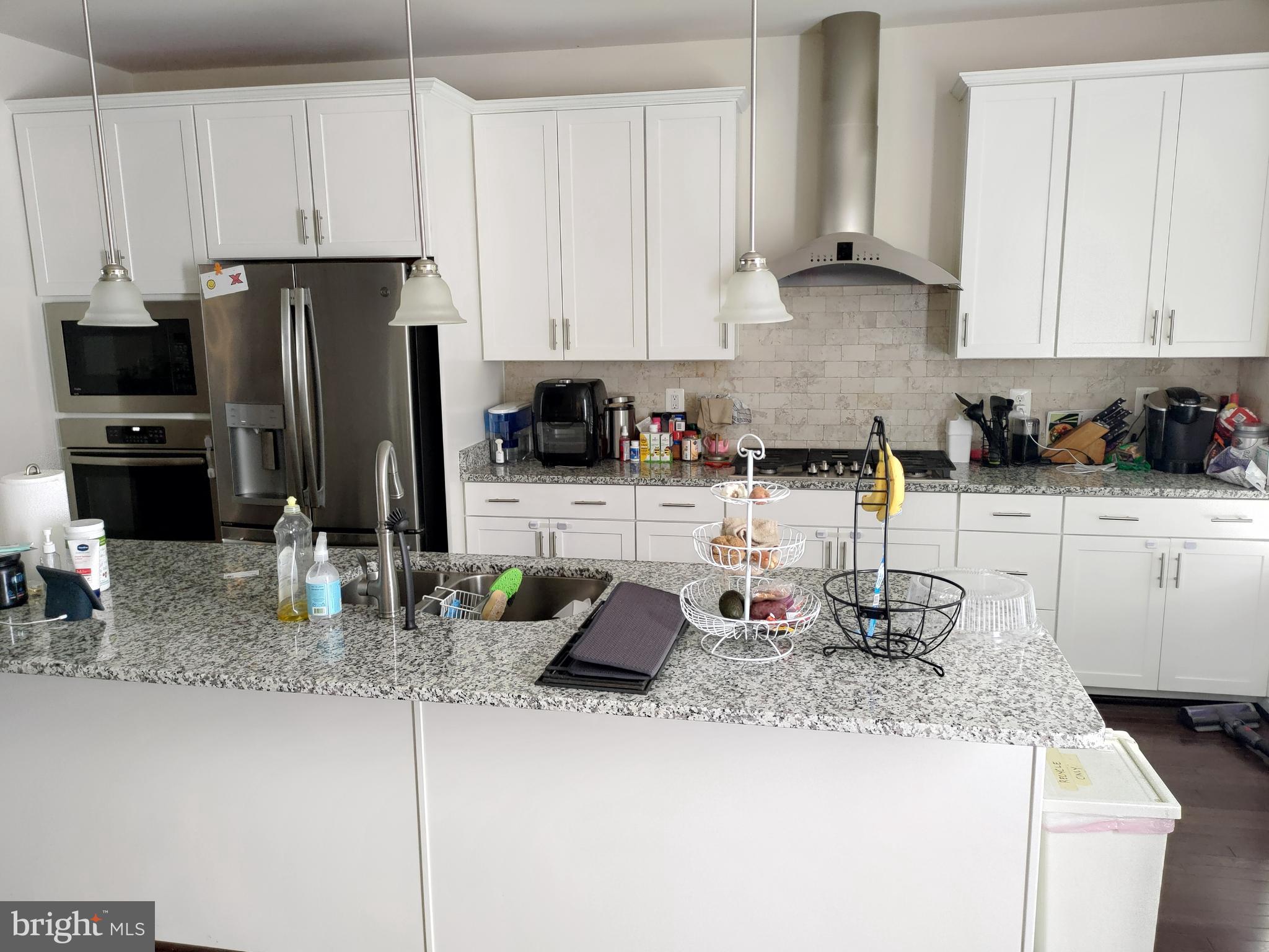 GATEWAY COMMONS - Residential Lease