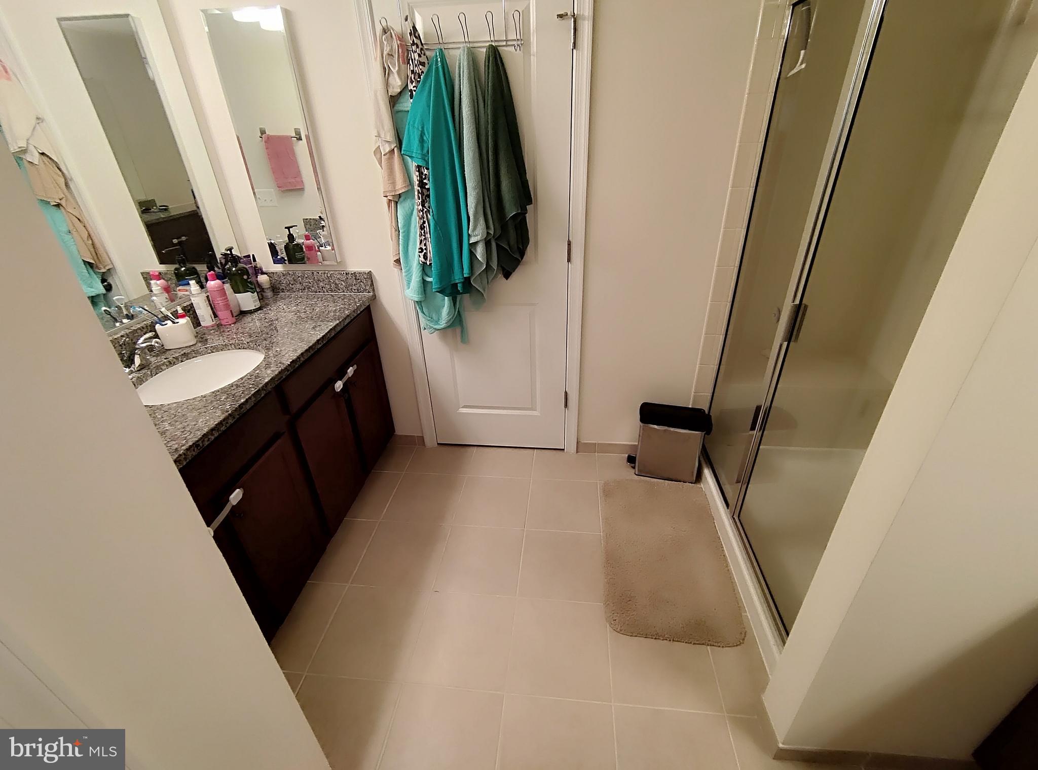 GATEWAY COMMONS - Residential Lease