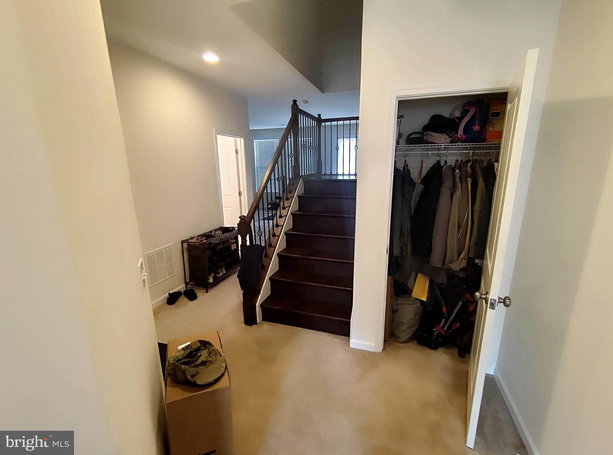 GATEWAY COMMONS - Residential Lease