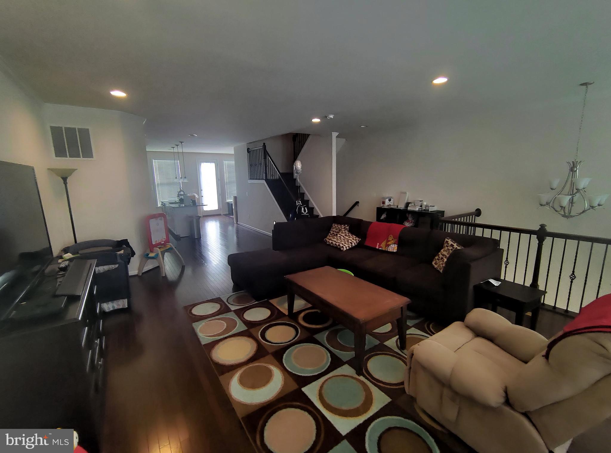 GATEWAY COMMONS - Residential Lease