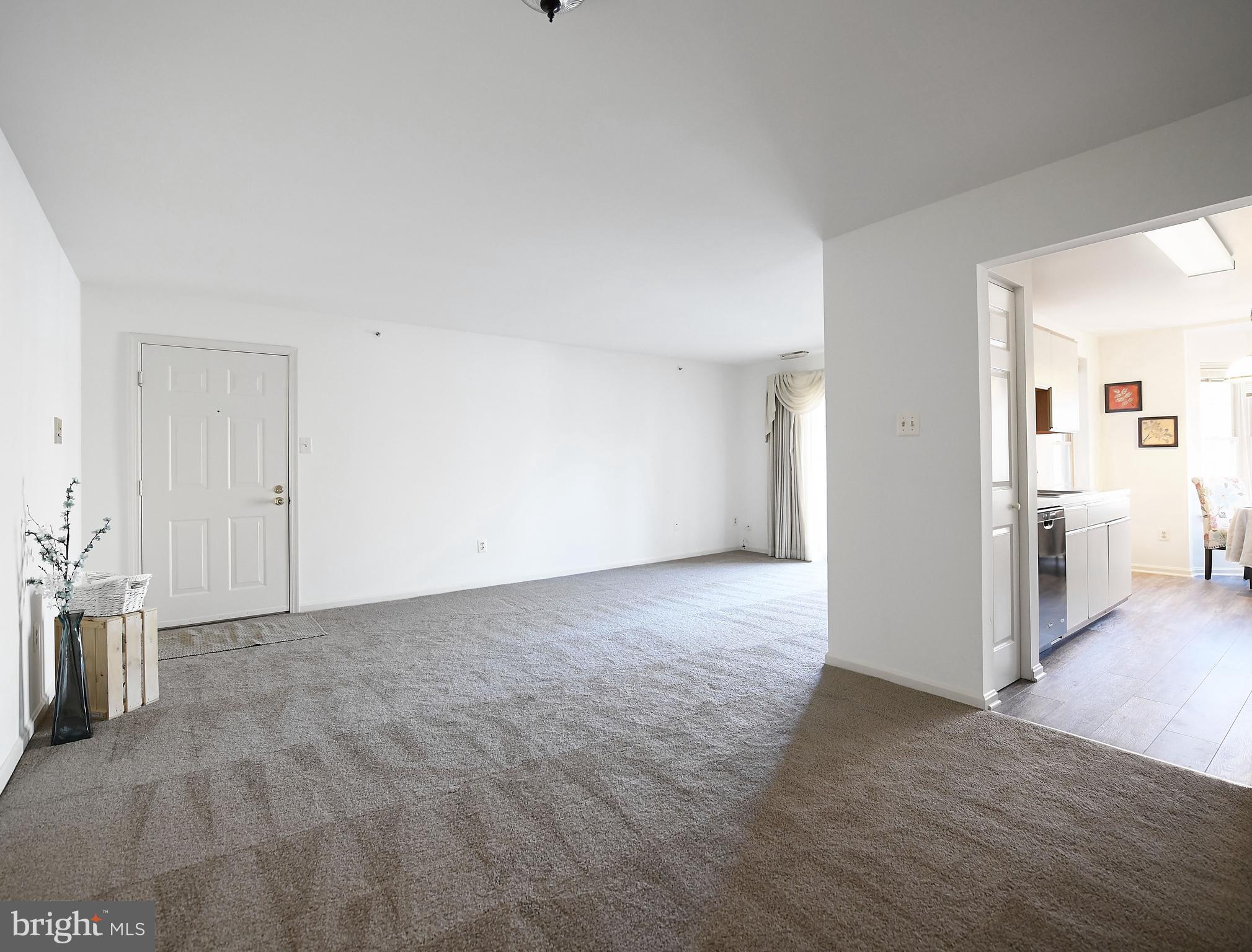 THE POINTE - Residential