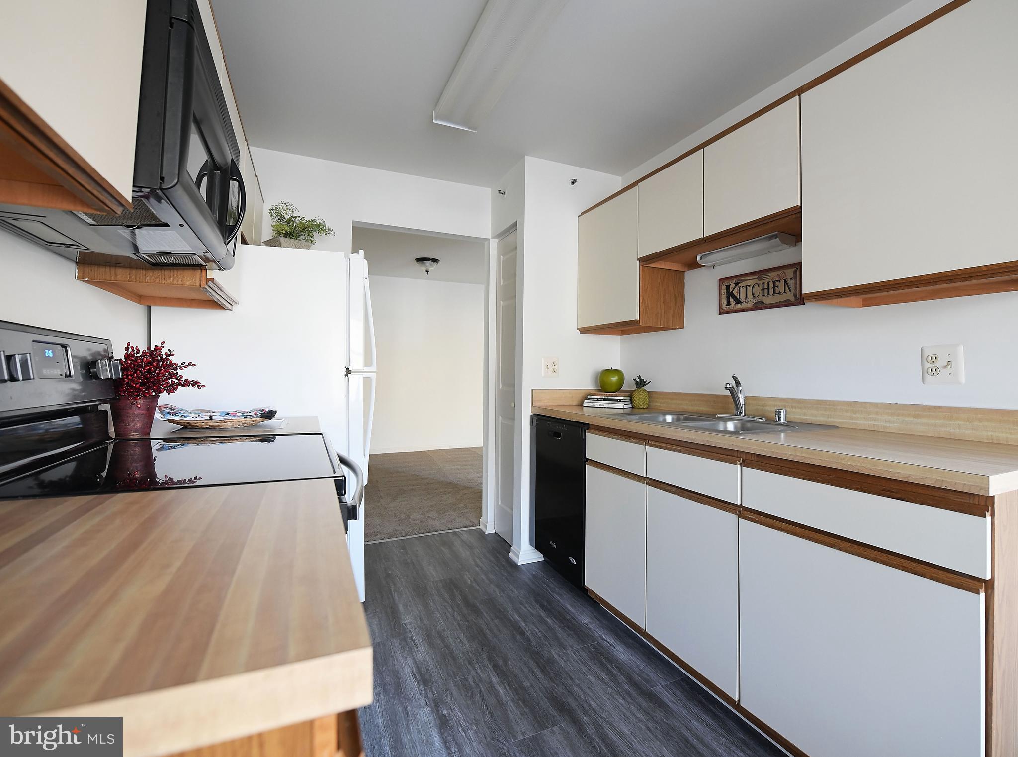 THE POINTE - Residential