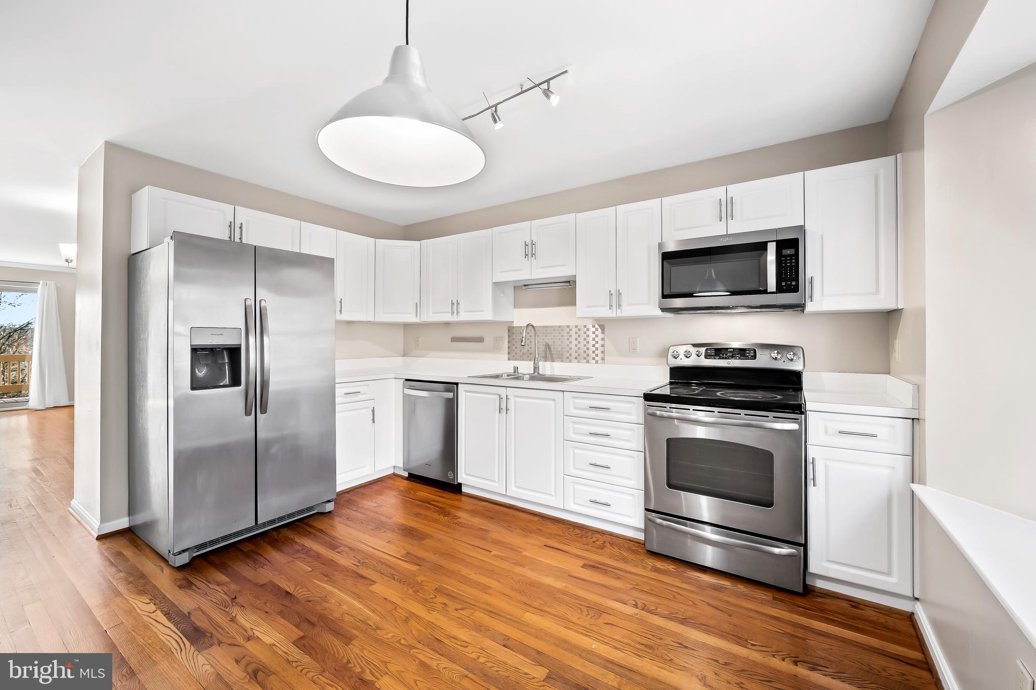 LOVETON FARMS - Residential