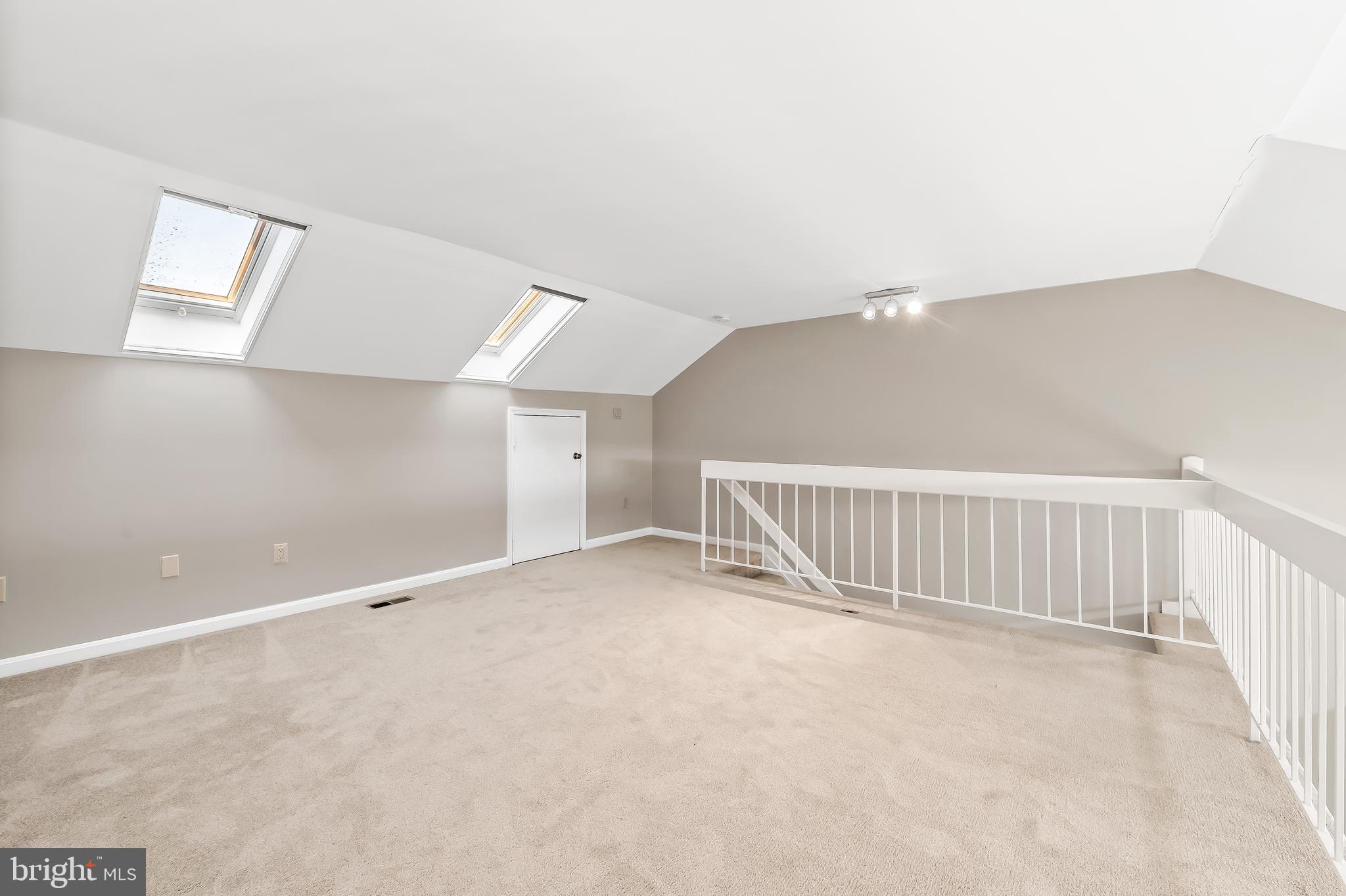 LOVETON FARMS - Residential