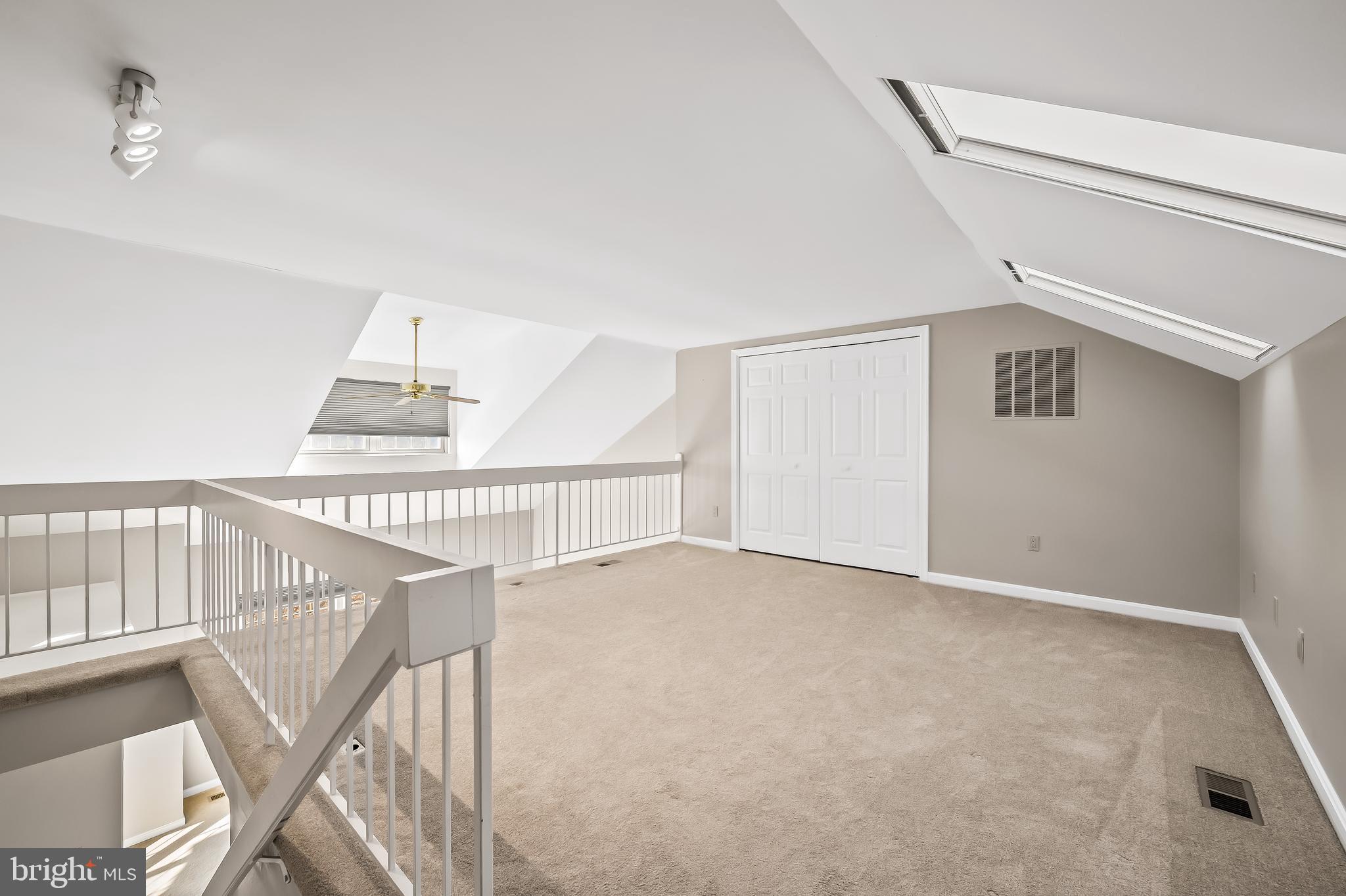 LOVETON FARMS - Residential