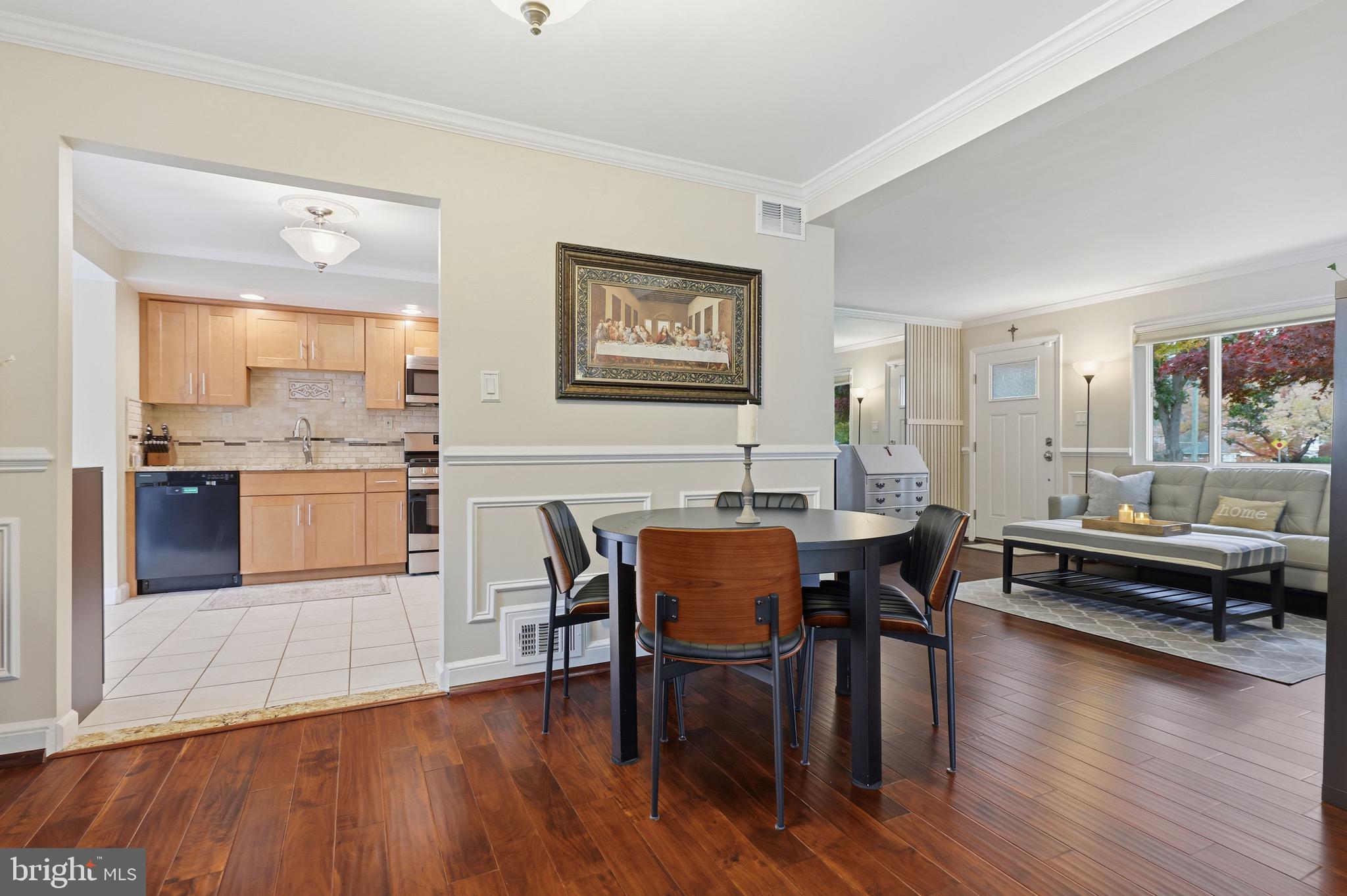 BROYHILL PARK - Residential Lease