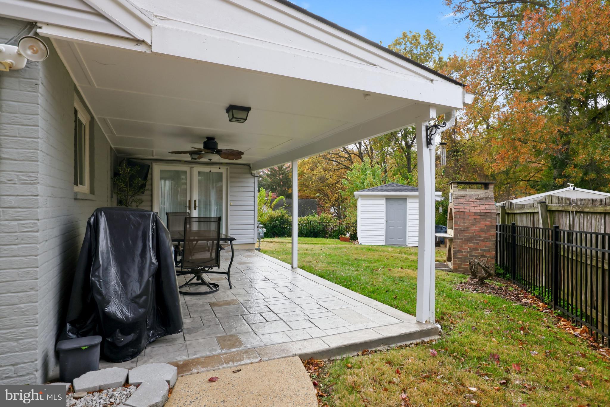 BROYHILL PARK - Residential Lease