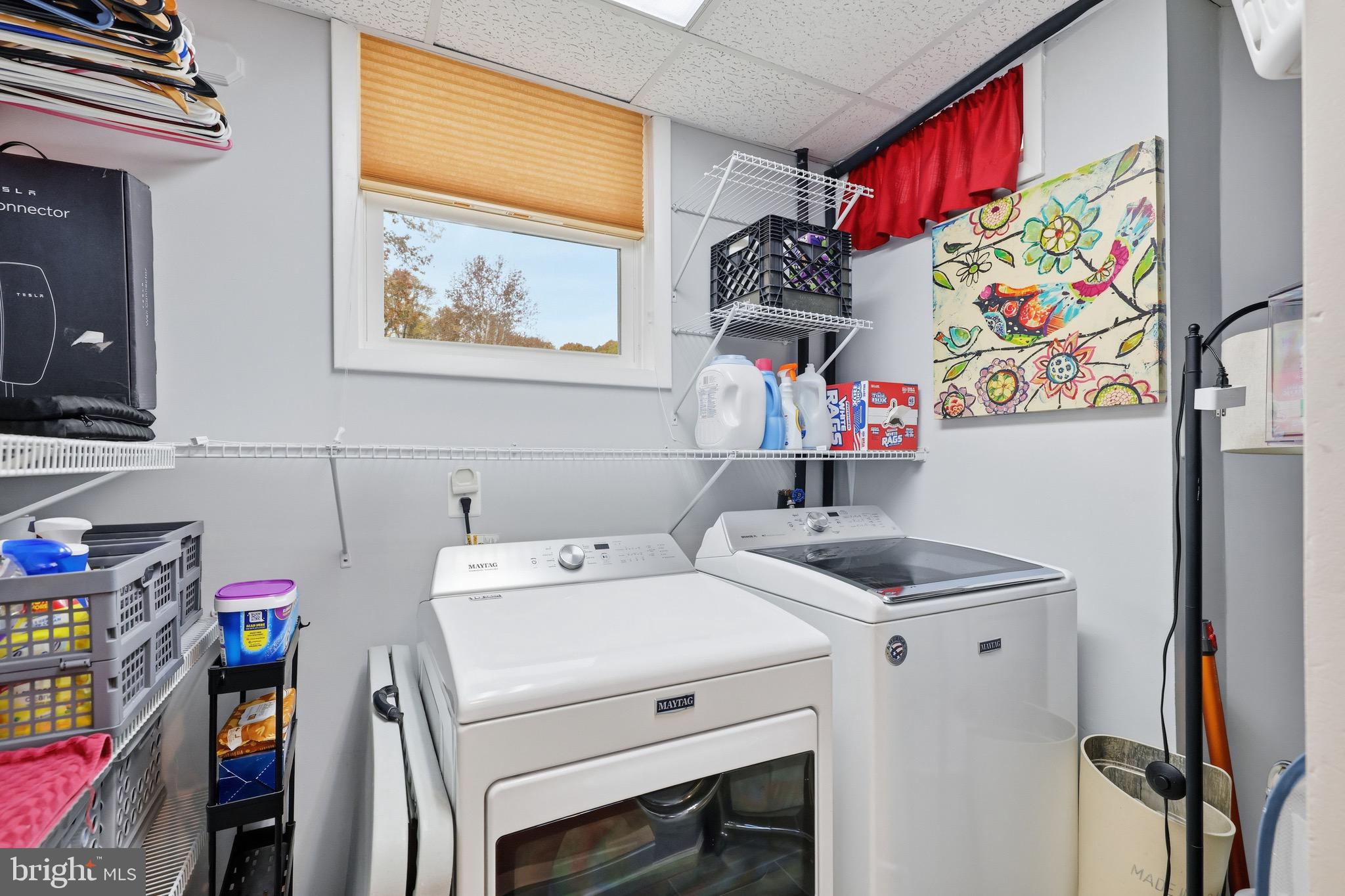 BROYHILL PARK - Residential Lease