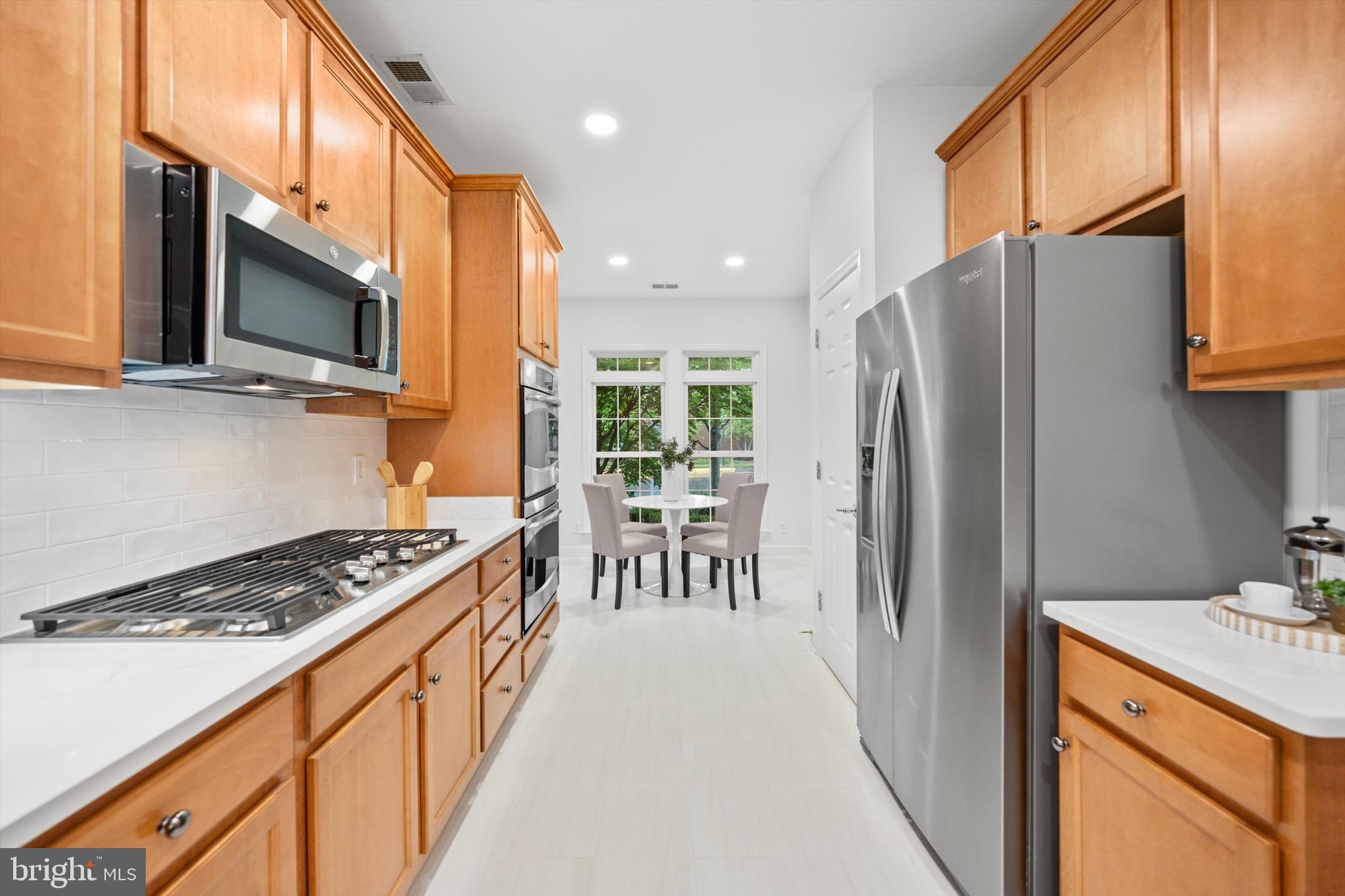 8897 WHITE ORCHID PLACE