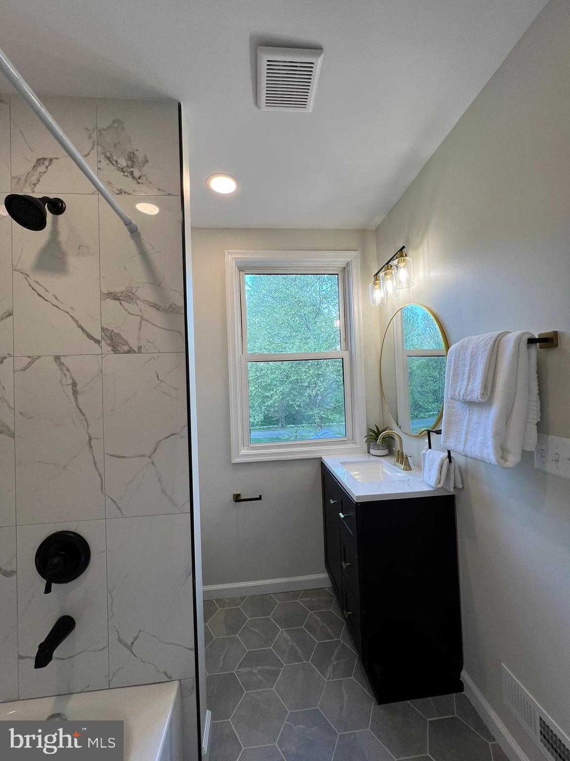 BURLEITH - LEIGHTON - Residential