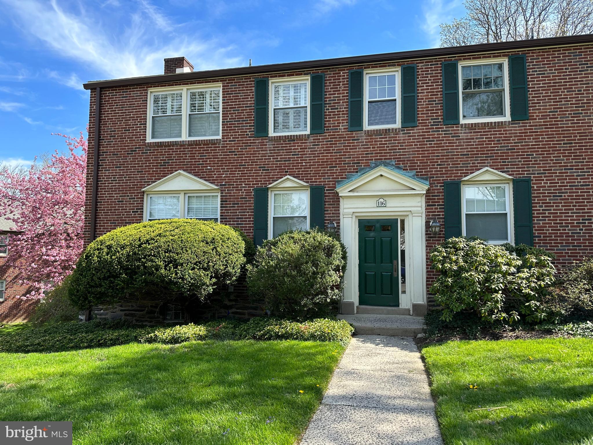 This condo is located in an ideal location for the busy working professional on the Main Line, who desires to be located near easy access to i-476, walking distance from a shopping center, quick access SEPTA (Paoli/Thorndale rail line and bus route 106), and has a quiet and peaceful environment to call home.
The property is a 1 bedroom/1 bathroom configuration located on the first floor, featuring a large living room, galley style kitchen, and more than ample storage space. The kitchen is newer, featuring kraftmaid cabinets, granite countertops and stainless steel appliances. Cabinet features include a trash/recycle pull-out, spice rack cabinet, large pull out drawers for cookware, and a large pantry. Appliances include a refrigerator, electric glass top range, dishwasher and garbage disposal. Bathroom is newly renovated, featuring a shower with modern tile, pebblestone floor, and a sliding glass door, and a linen closet. The bedroom measures 12x13 and has a standard size closet. Three additional closets are located in the hallway for coats and household items. The living room measures 12x19, to allow ample flexibility for furnishings. Flooring is newly installed hardwood. A bonus room is located in the basement, providing overflow storage, private laundry equipment, and a utility closet for the mechanicals. Central heating and air conditioning is provided by a newly installed heat pump system. Outdoor parking spaces are provided with this condo. Tenant is responsible for move in fee $250 due to the association upon signing of lease.