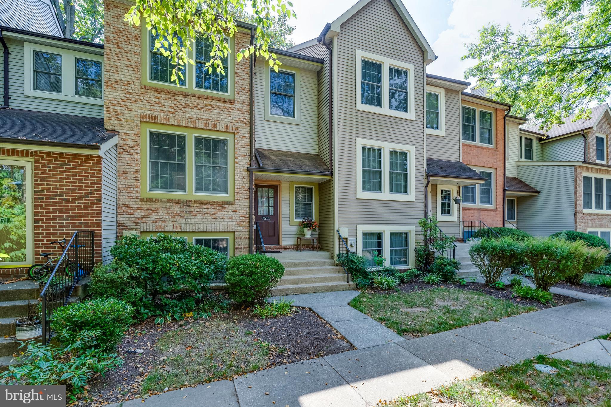 VILLAGE OF OWEN BROWN - Residential