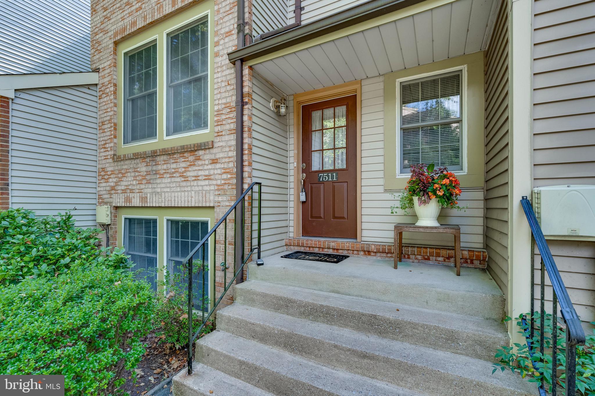 VILLAGE OF OWEN BROWN - Residential