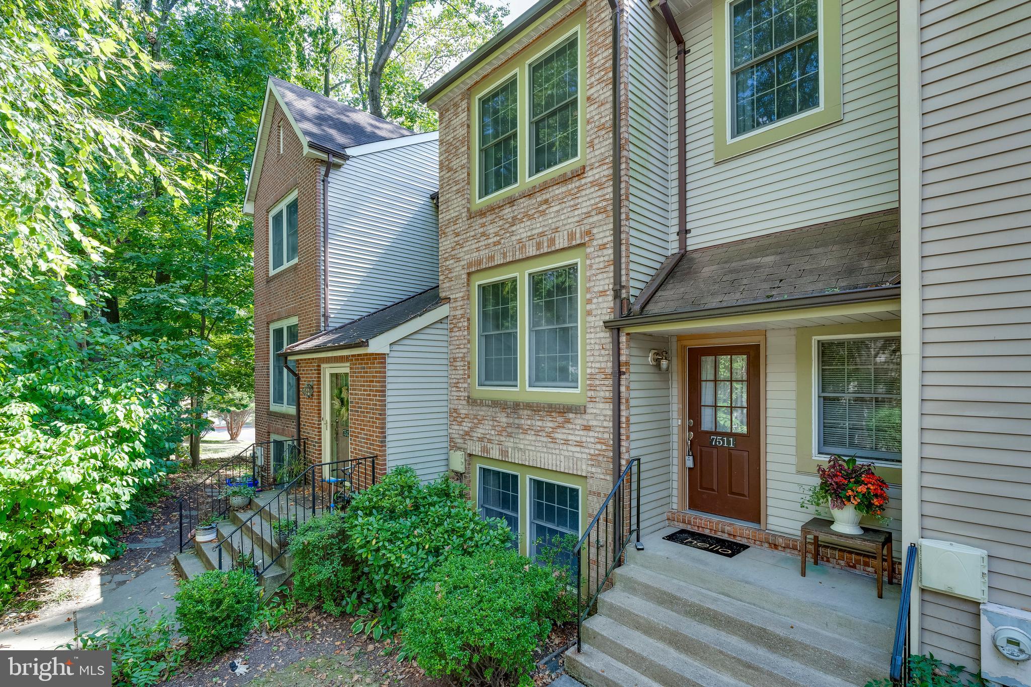 VILLAGE OF OWEN BROWN - Residential