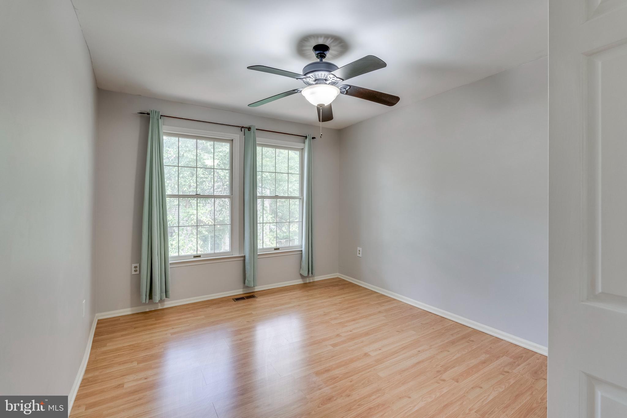 VILLAGE OF OWEN BROWN - Residential