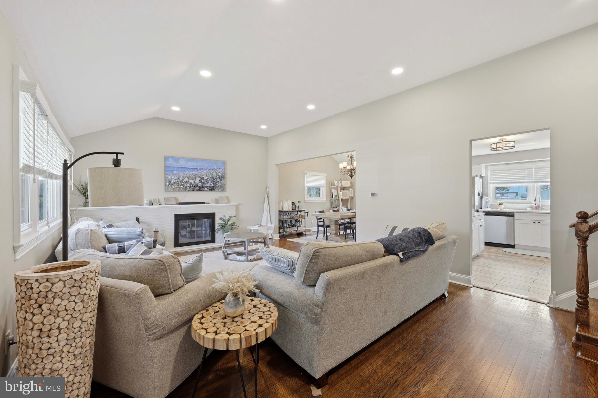 121 WEATHER VANE DRIVE