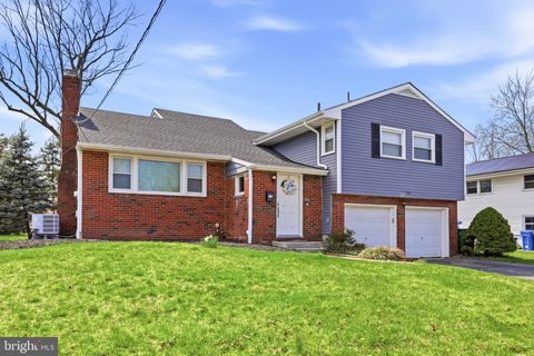 121 WEATHER VANE DRIVE CHERRY HILL NJ 08002