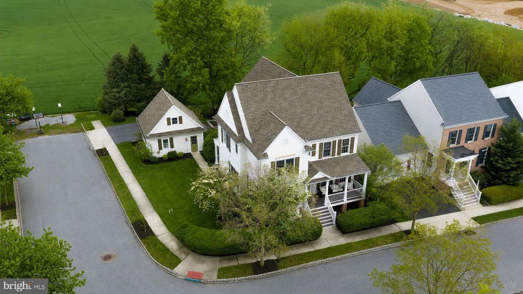 Photo of 405 Sagamore Hill, MOUNT JOY, PA 17552 (MLS # PALA2088022)