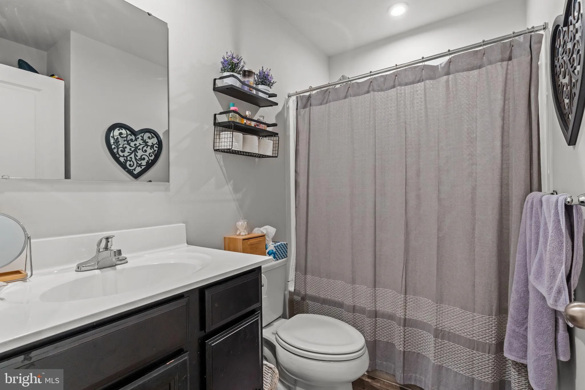 Gilbertsville, Pennsylvania 19525, United States, 3 Bedrooms Bedrooms, ,3 BathroomsBathrooms,Residential,Active,241293