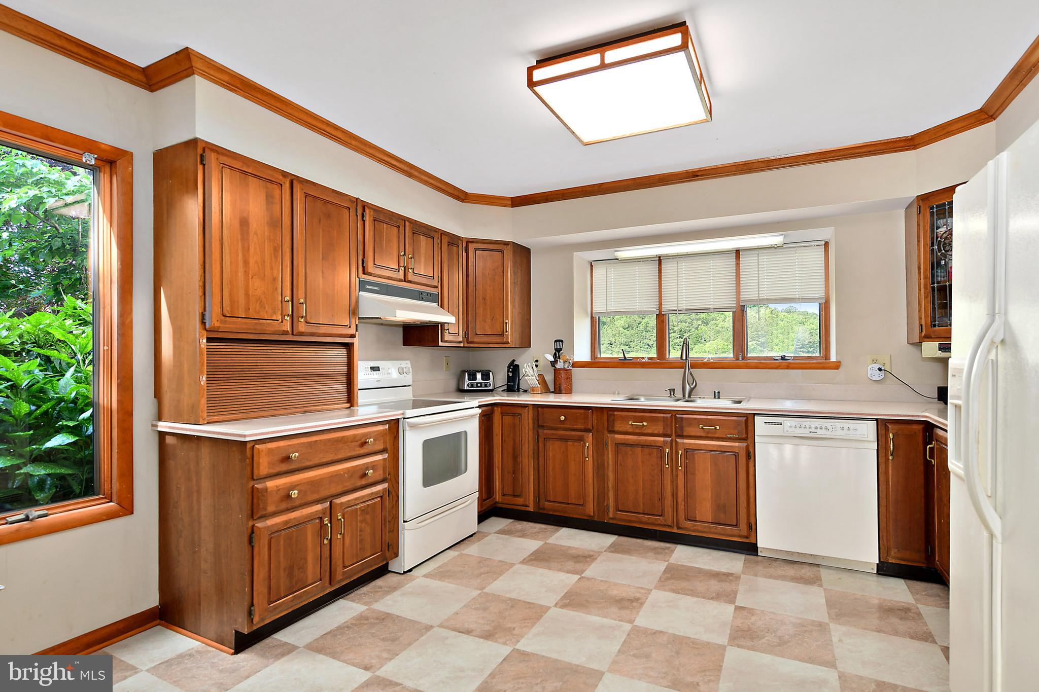 GREEN HILL VILLAGE - Residential