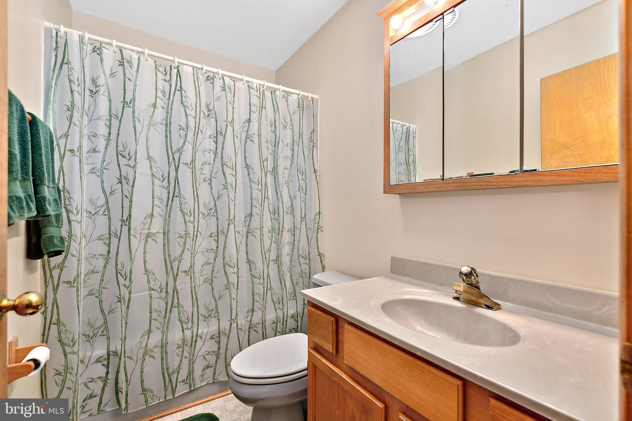 GREEN HILL VILLAGE - Residential